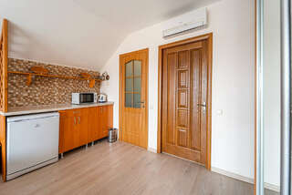 Гостевой дом Анири Саки Трехместный номер с балконом-4